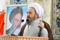 ملت ایران  همچنان در مقابل استکبار ایستاده است