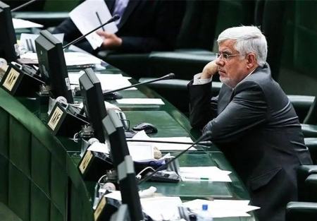 عارف: عملاً در یک سال گذشته شرایط جنگی را در نظر گرفته بودیم | قطع شدن میکروفون معاون اول رئیس جمهور در مجلس