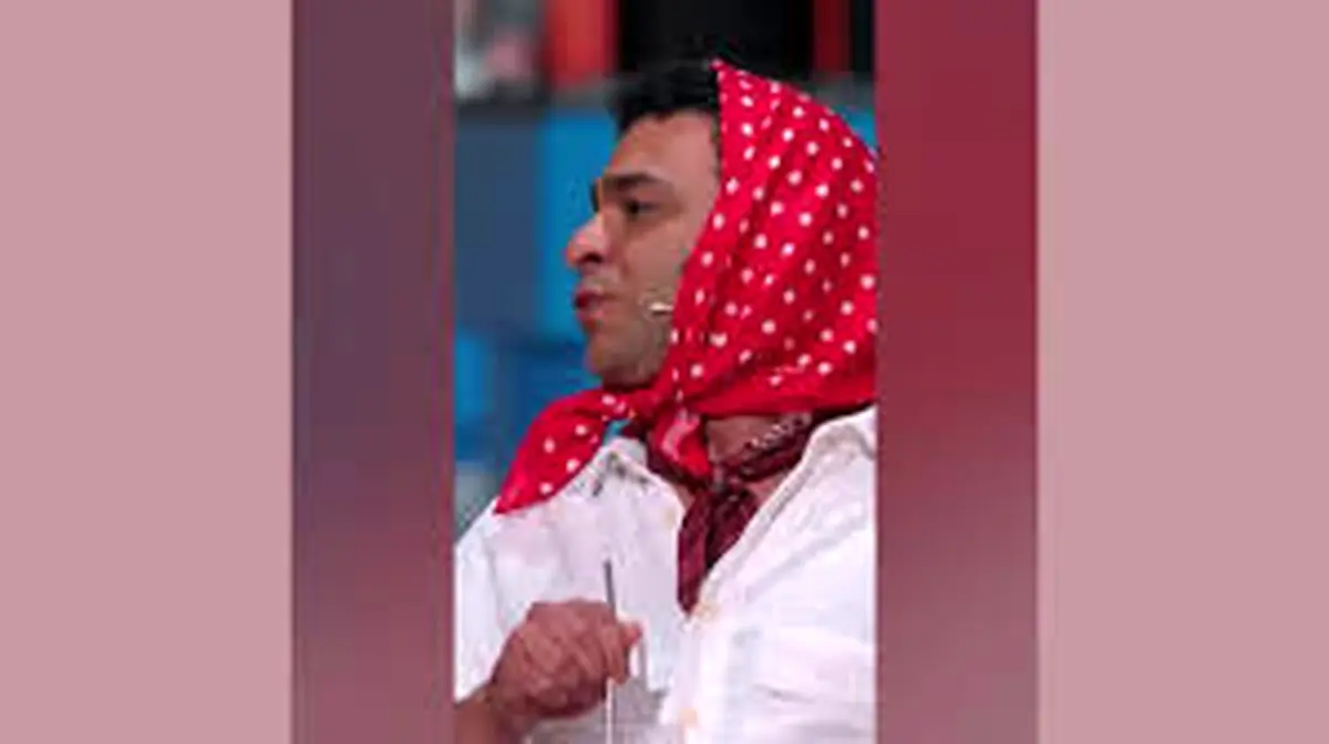 بازیگر مرد تلویزیون با روسری به یک برنامه آمد/ ویدئو