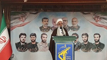 خانواده‌های شهدا الگوی واقعی با حسین بودن هستند