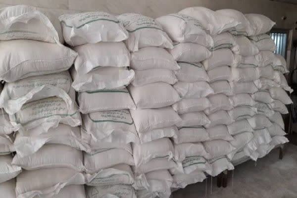 کشف بیش از ۷ تن آرد فاقد مجوز در بوکان