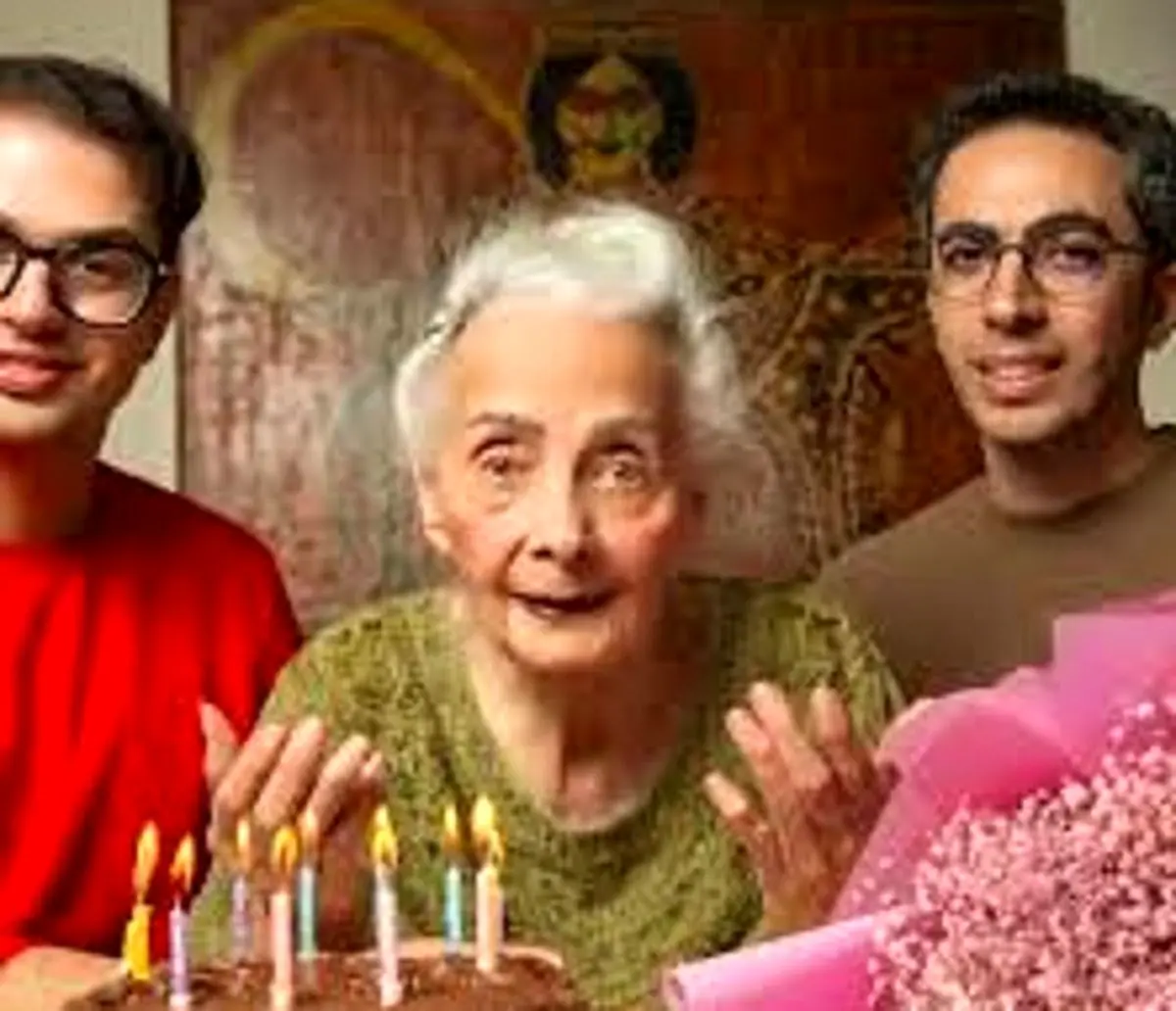 کتایون امیرابراهیمی در جشن تولد ۸۶ سالگی/ ویدئو