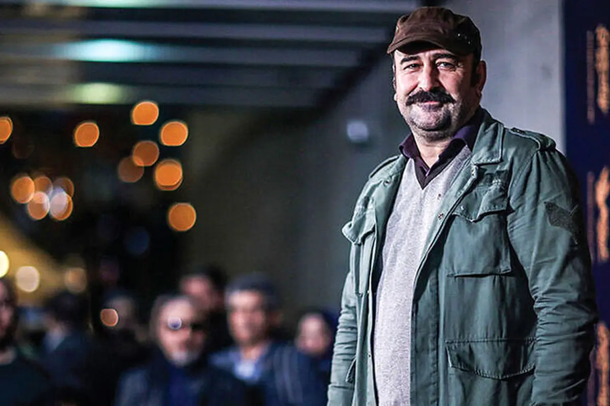 انتقاد کنایه‌آمیز مهران احمدی: کاش به حرف آن خانم که گفت هر کس دوست ندارد بگذارد و برود، گوش می‌دادیم/ ویدئو