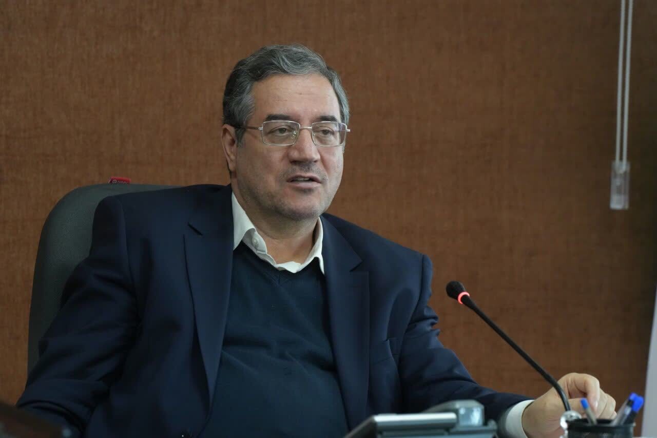 سهم آذربایجان غربی از بازار صادرات فرش دستباف افزایش یابد