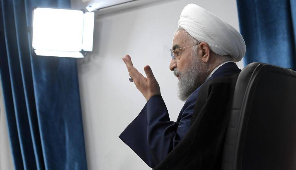 حمله «فرهیختگان» به سخنان تازه روحانی: دوقطبی می‌سازم پس هستم