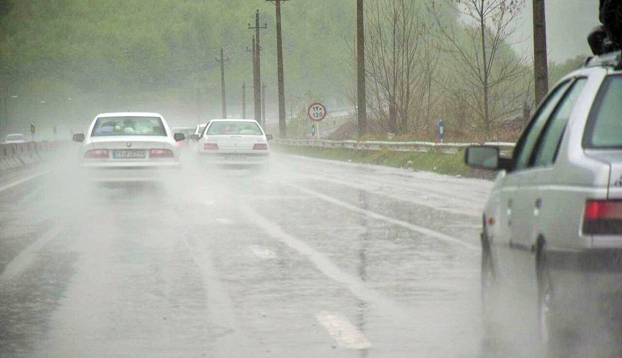 پاشایی: دید افقی و لغزندگی جاده های سردشت کاهش یافت