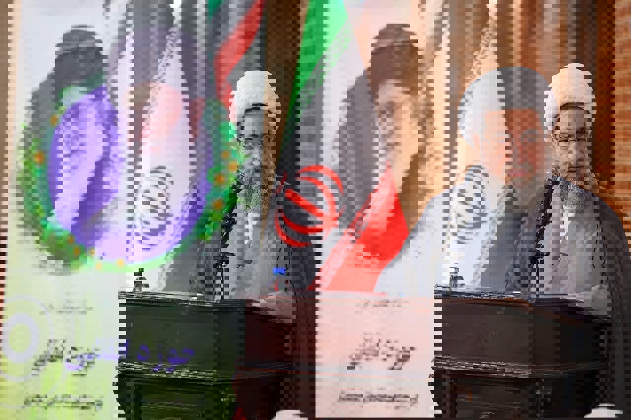 امام جمعه تبریز: محبت و رحمت، پایه استحکام خانواده است