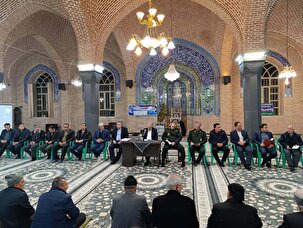 بر پایی میز خدمت در مناطق کم‌برخوردار سلماس