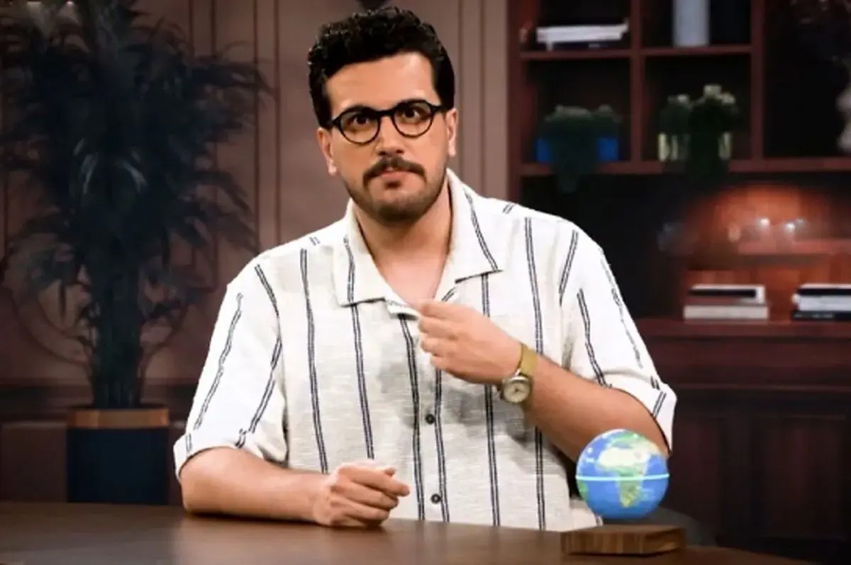 رپ خوانی جالب امیرحسین قیاسی در حضور سینا حجازی در برنامه پامپ ویدئو