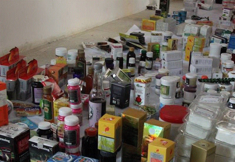 ضبط داروهای غیرمجاز از مغازه گیاهان دارویی در ارومیه