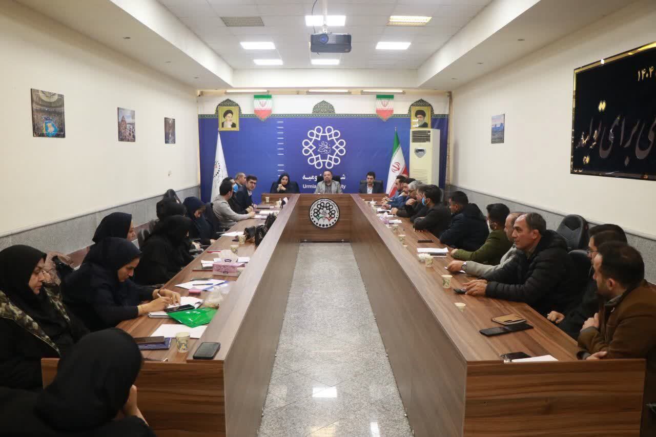 تدوین متون آموزشی جدید در فرهنگسرا‌های ارومیه برای ارتقای سطح فرهنگی و آموزشی