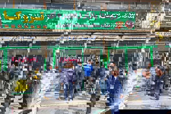 حسامی: روزانه ۵ تن گوشت مرغ برای تنظیم بازار در ارومیه توزیع می شود