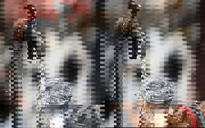 تأمین لوله آب شرب۲۵قشلاق پارس‌آباد با مشارکت اداره کل امورعشایر اردبیل