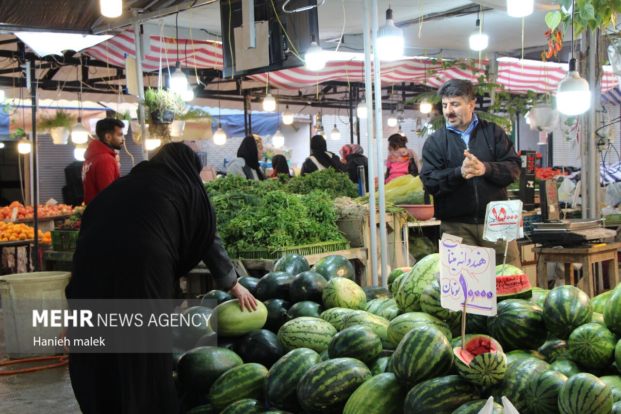 وضعیت بازار تبریز در آستانه شب یلدا؛ نارضایتی مردم از قیمت‌ها