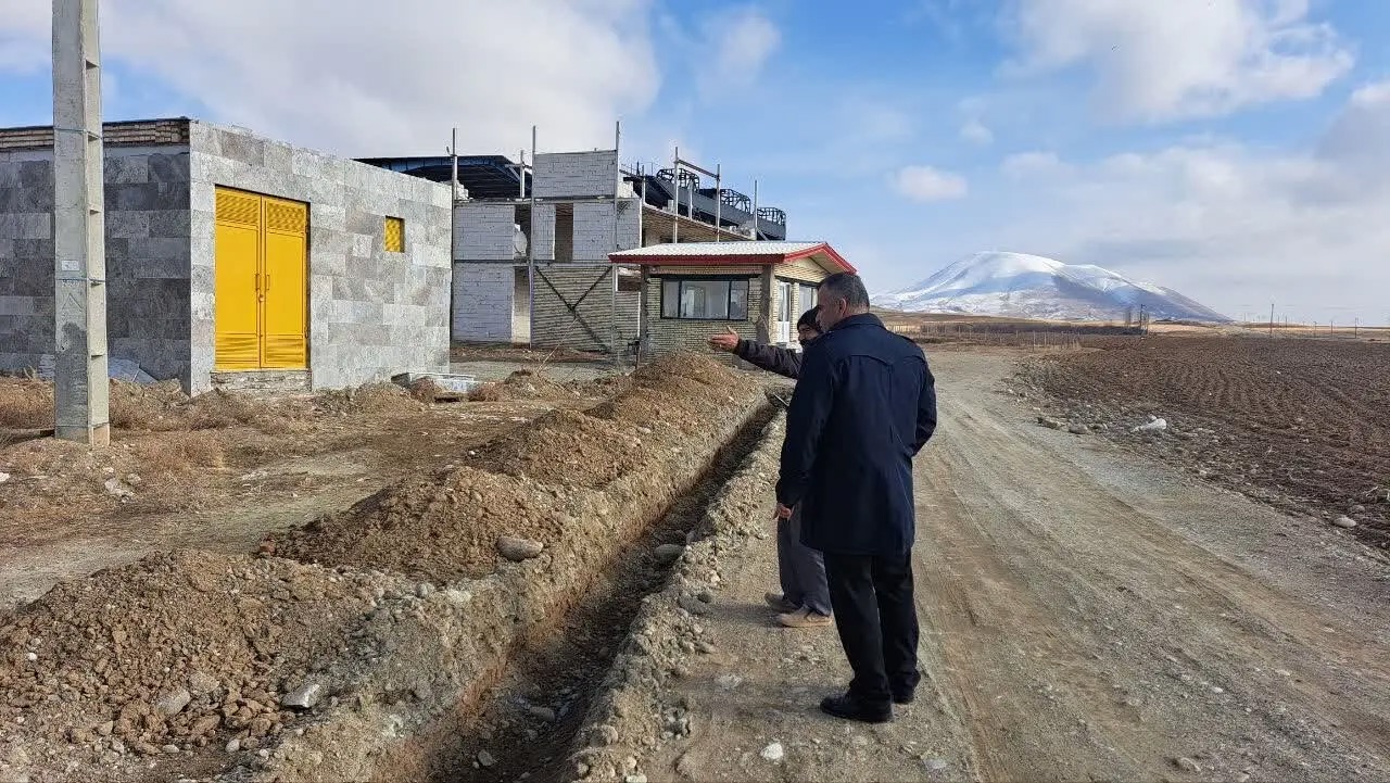 فرماندار تکاب بر پیگیری مستمر رفع مشکلات سرمایه‌گذاران