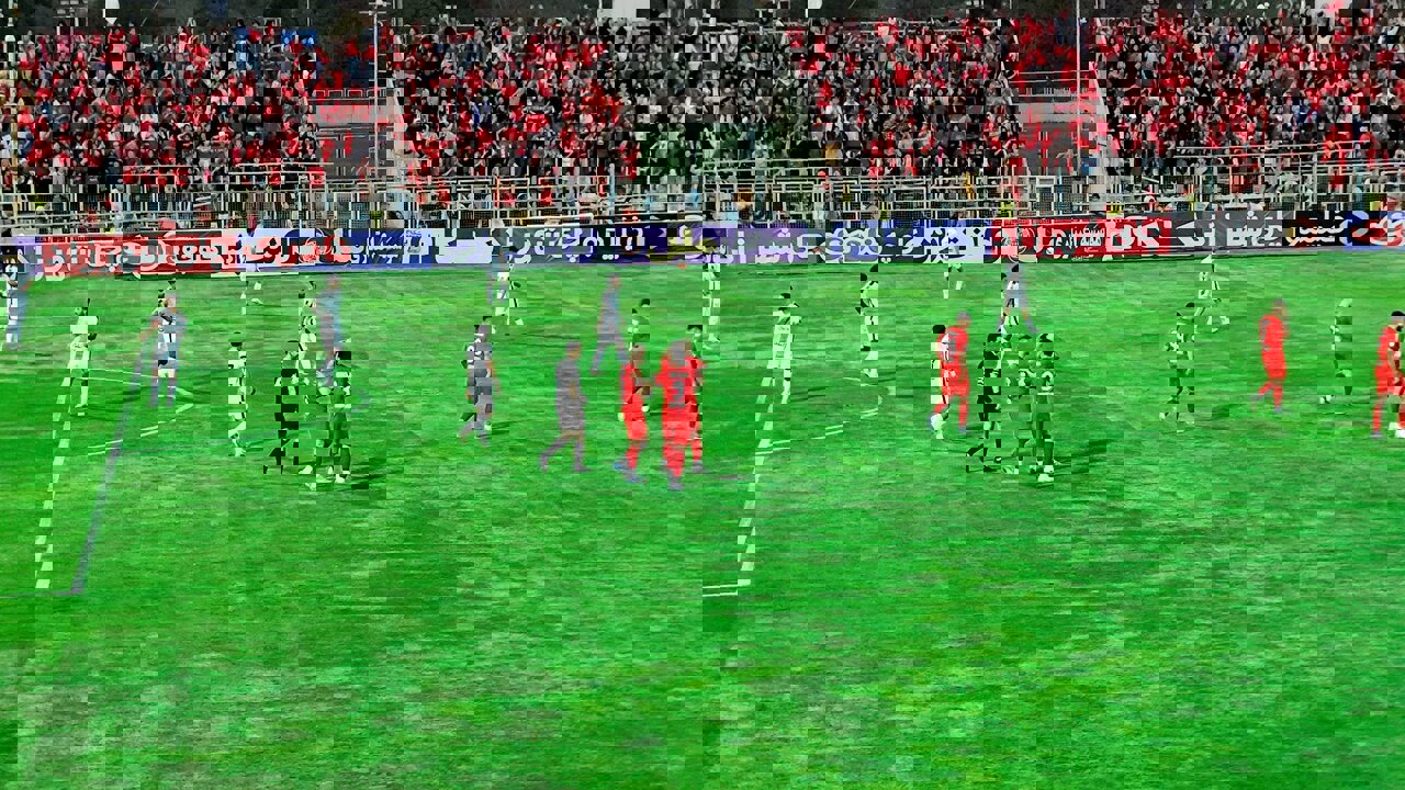 محرومیت یک جلسه ای هواداران تراکتور تایید شد