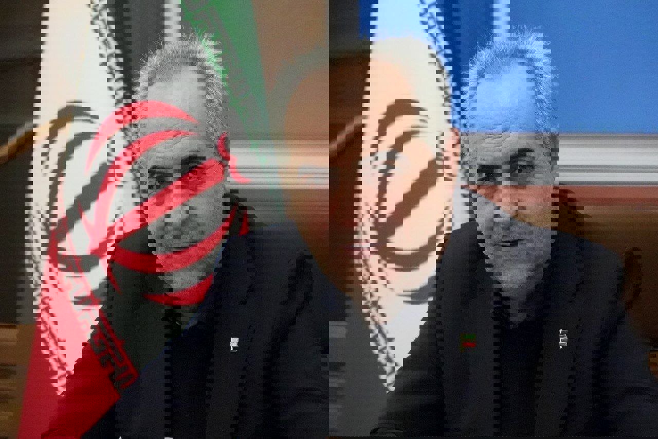 سرمست: تشکل‌های صنفی در اجرای سیاست‌های دولت در جامعه مشارکت می‌کنند