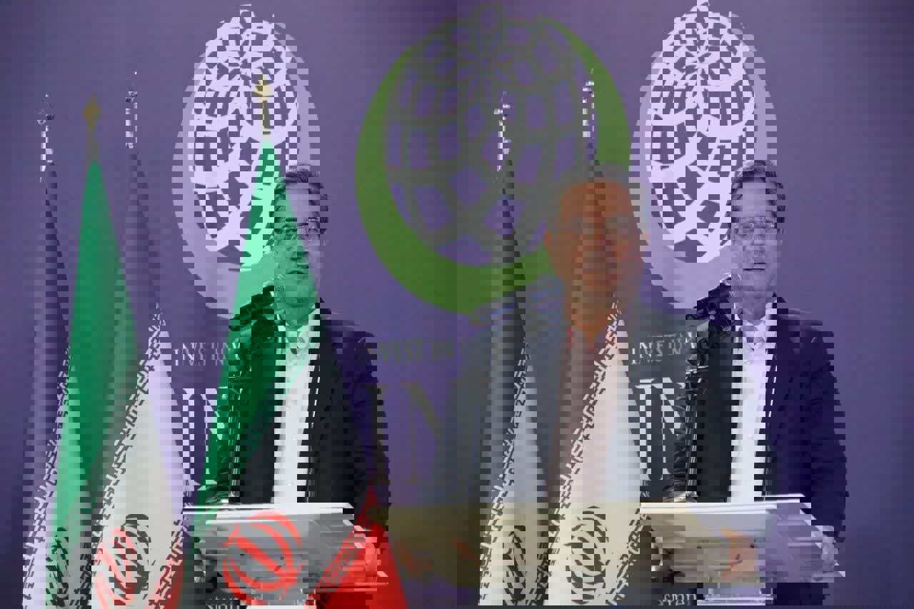 رحمانی: مهاجرت یکی از تهدیدات جدی منطقه؛ صنعت نساجی خوی توسعه یابد