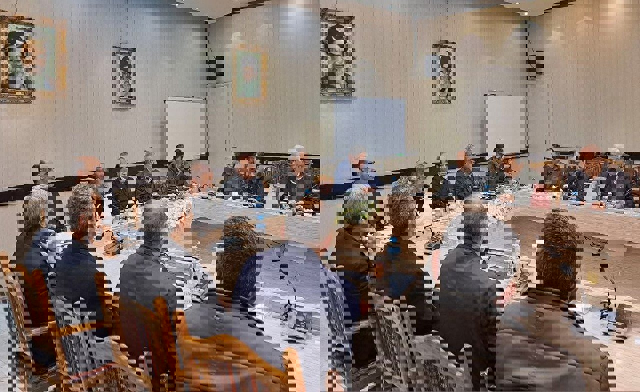 خلیلی: حمایت از واردات و تنظیم بازار با فروش مستقیم و حذف واسطه‌ها