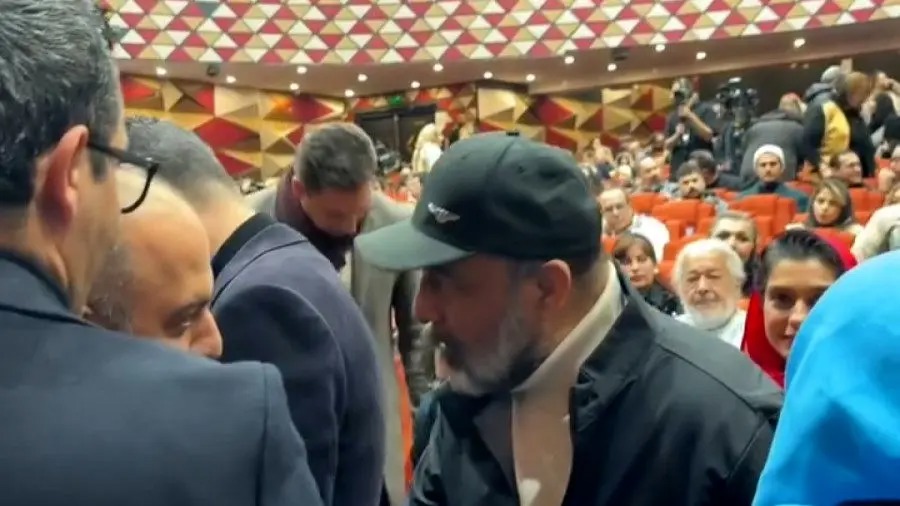 برخورد خاص عطاران با رامبد جوان در جشن حافظ/ ویدئو