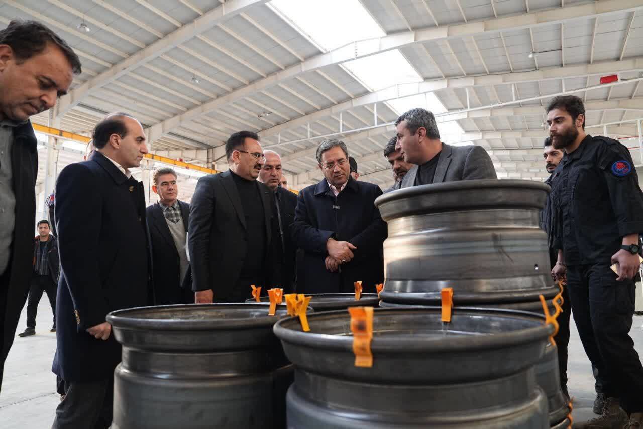 بازدید استاندار آذربایجان‌غربی ازیک واحد صنعتی در ارومیه