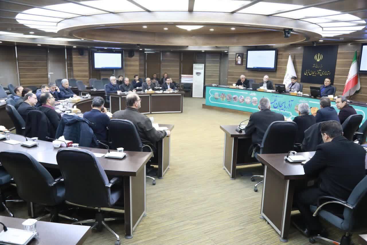 بررسی روند اجرای طرح‌های عمرانی آذربایجان غربی