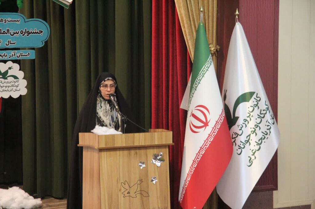 رقابت بیش از ۵۰ قصه گوی برگزیده آذربایجان غربی در ارومیه