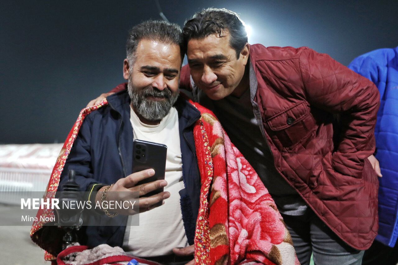 جریمه ۵۱ میلیونی برای توهین خداداد عزیزی!