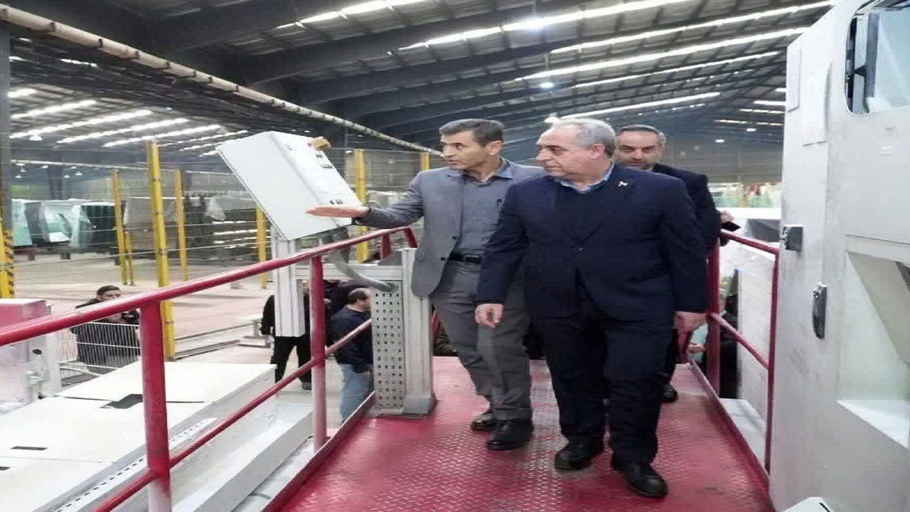 بازدید استاندار آذربایجان شرقی از واحدهای تولیدی در مراغه