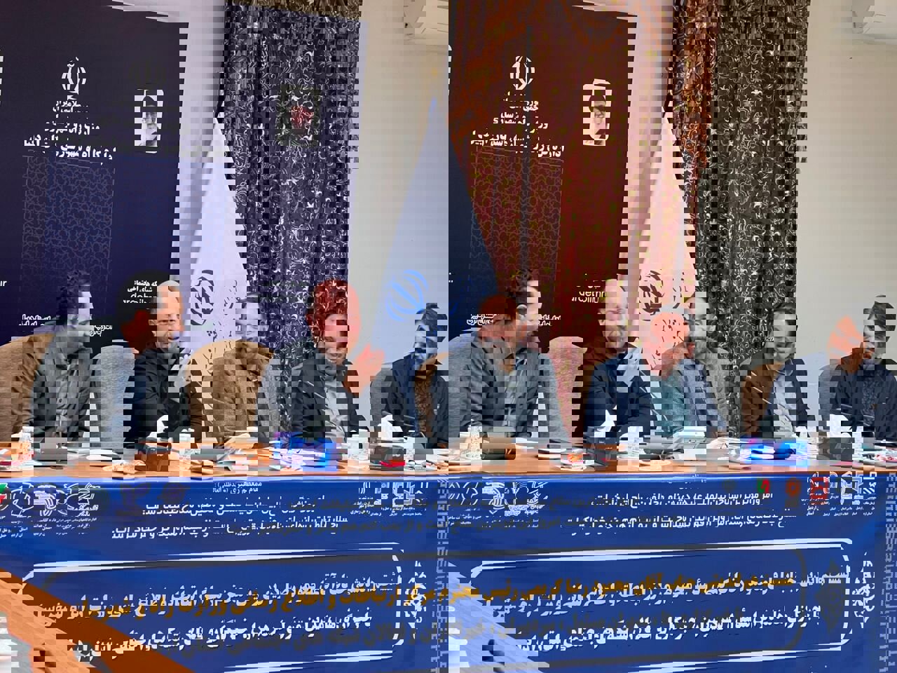 دیدار مدیران وزارت راه و شهرسازی با اصحاب رسانه در اردبیل