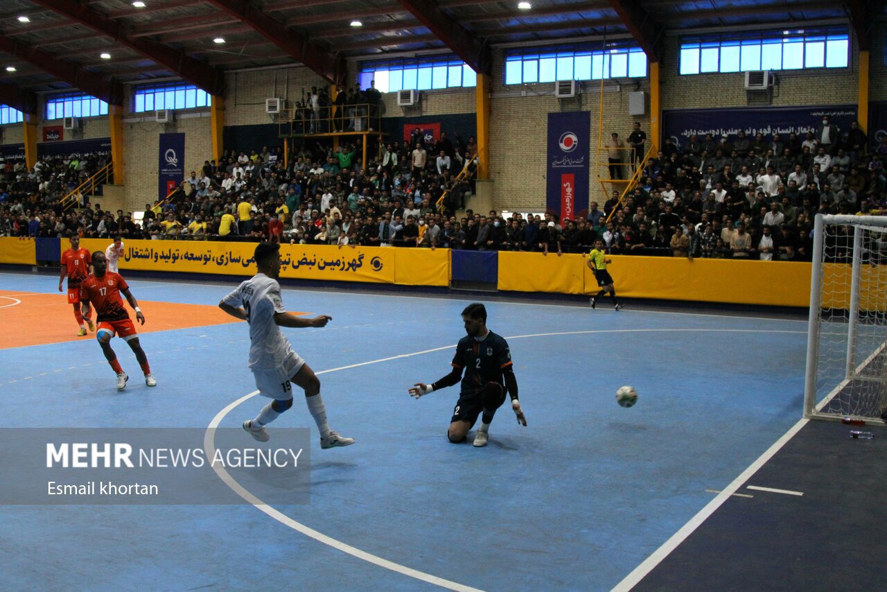 برد سخت مس سونگون در مصاف با عرشیا آذربایجان شهر قدس