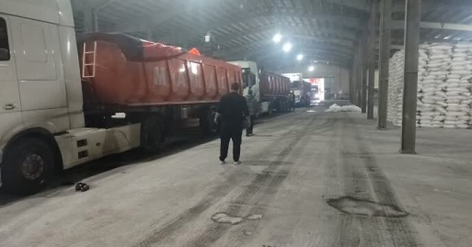 توزیع بیش از ۵۲۶۲ تن انواع کود کشاورزی در شهرستان پیرانشهر