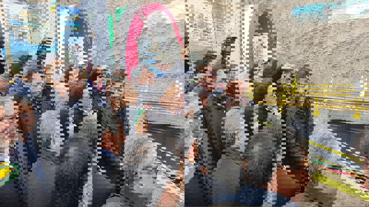 اتمام ریل‌گذاری راه آهن اردبیل- میانه