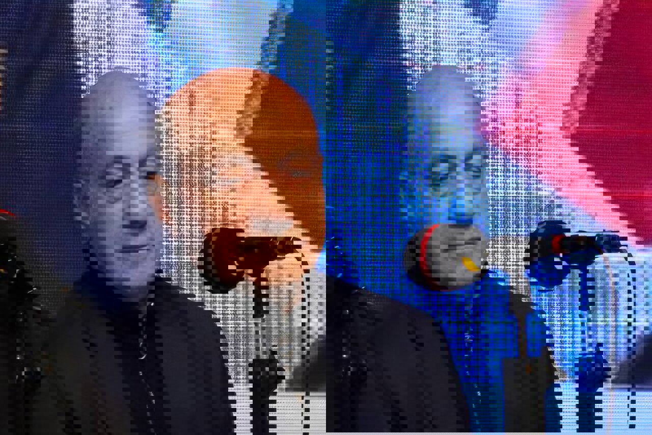 حاج اکبر ابراهیمی: تأمین آب سالم برای روستاییان محروم اولویت ماست