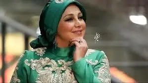 بهنوش بختیاری در کنار خانواده جمشید هاشم‌پور