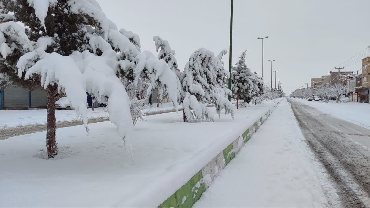 بارش ۲۲ سانتی متری برف در تکاب
