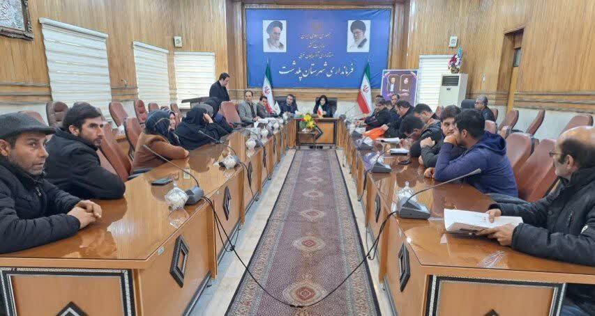 بر پایی میز خدمت مدیرکل بنیاد مسکن انقلاب اسلامی استان در پلدشت