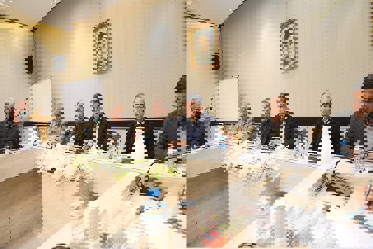 بررسی مشکلات ۱۲ واحد تولیدی در اردبیل