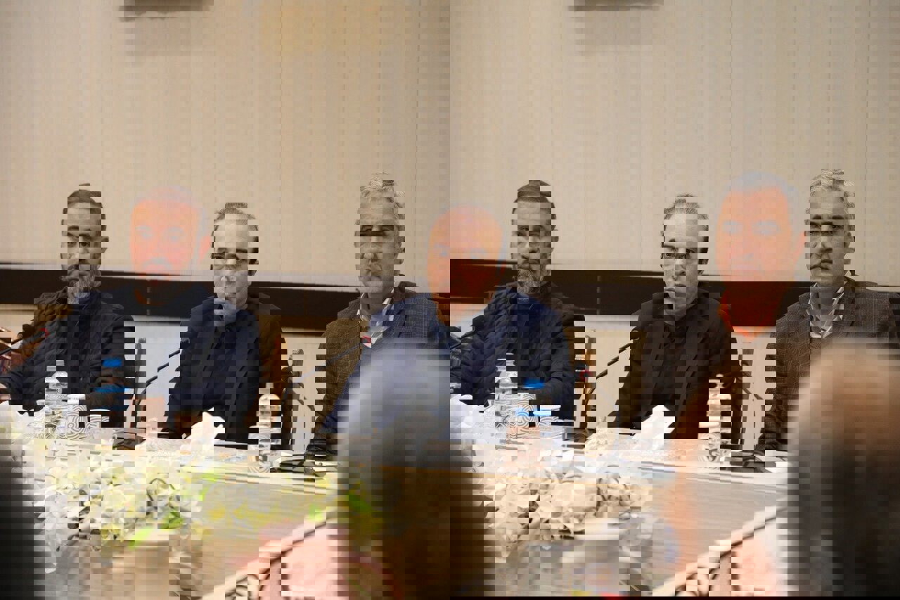 خلیلی: با هرگونه تخلف در توزیع نهاده‌ها در استان اردبیل برخورد می‌شود