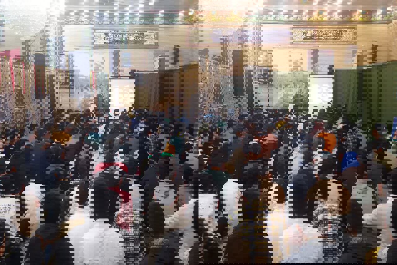 آغاز پرشور اعتکاف دانش‌آموزی مرند در مسجد ولی‌الله اعظم