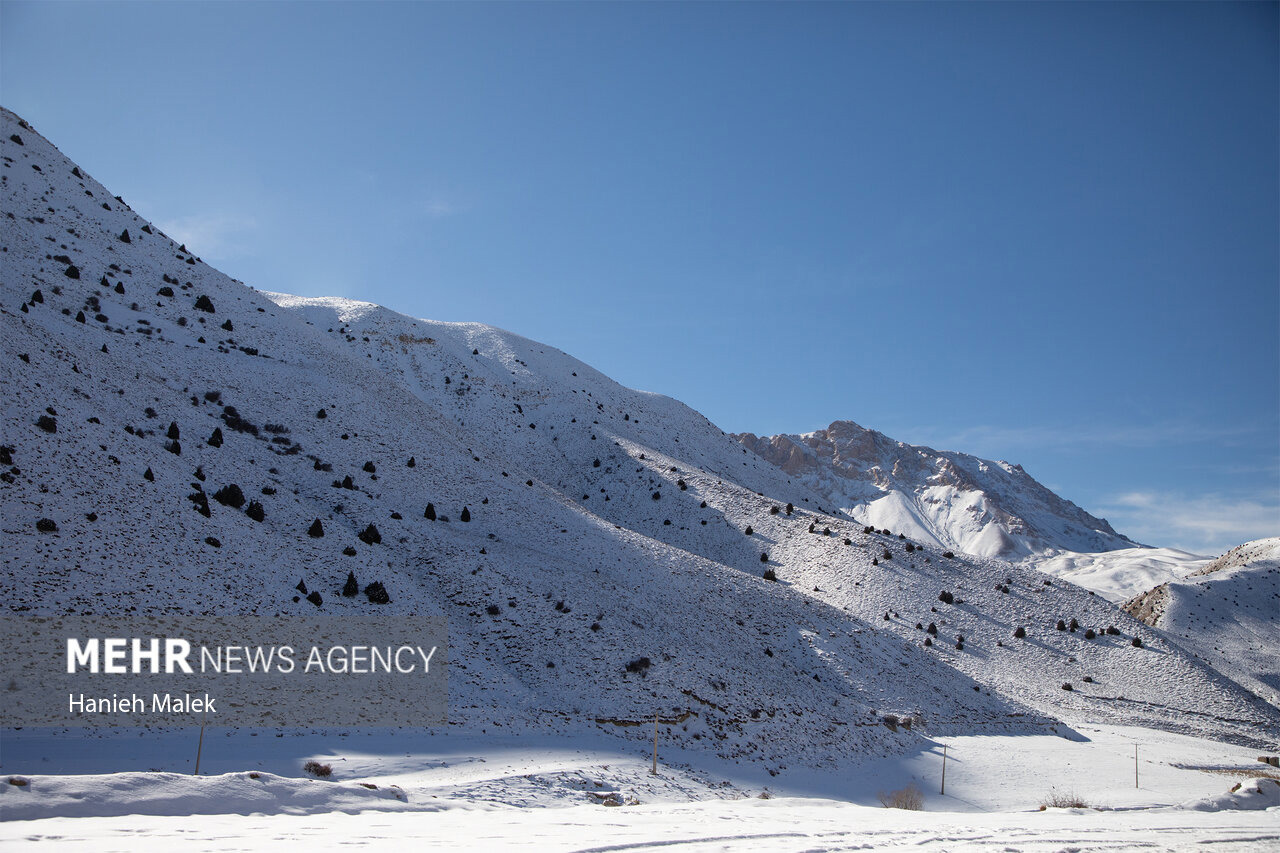 عملیات ترکیبی برای نجات ۵ نفر گرفتار در ارتفاعات اشنویه انجام می‌شود