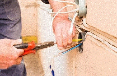 تعزیر سیم کش متخلف در بوکان