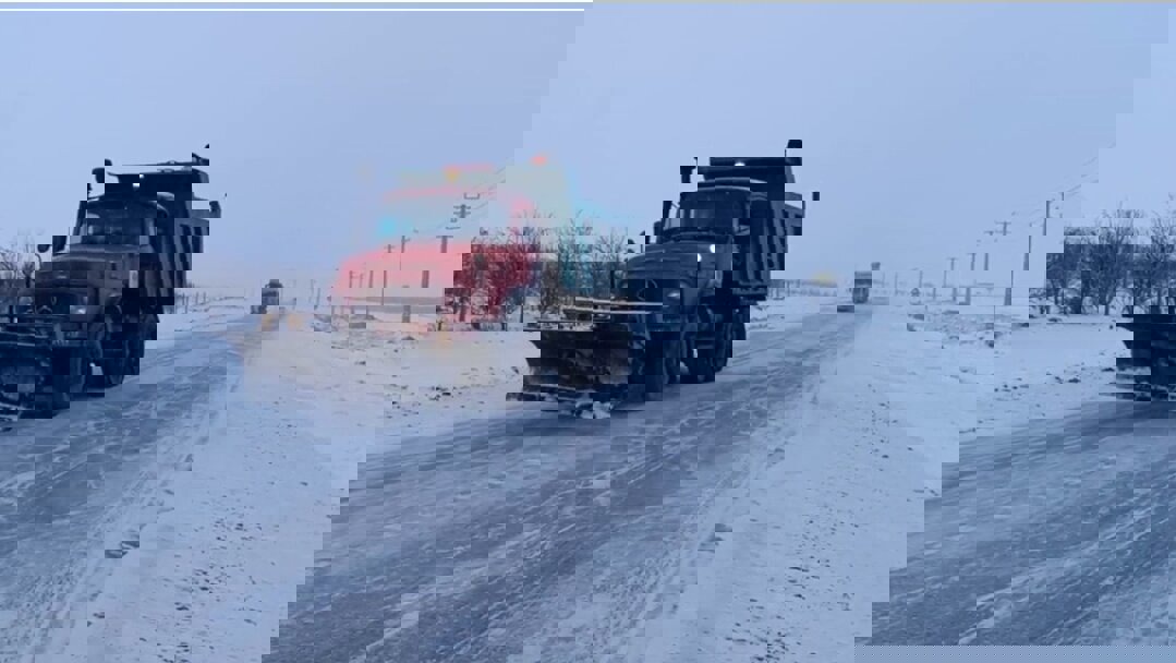 شکری: ۳۶ هزار کیلومتر راه در آذربایجان غربی برف روبی شد