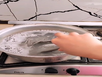 بهترین روش تمیز کردن قاشق و چنگال