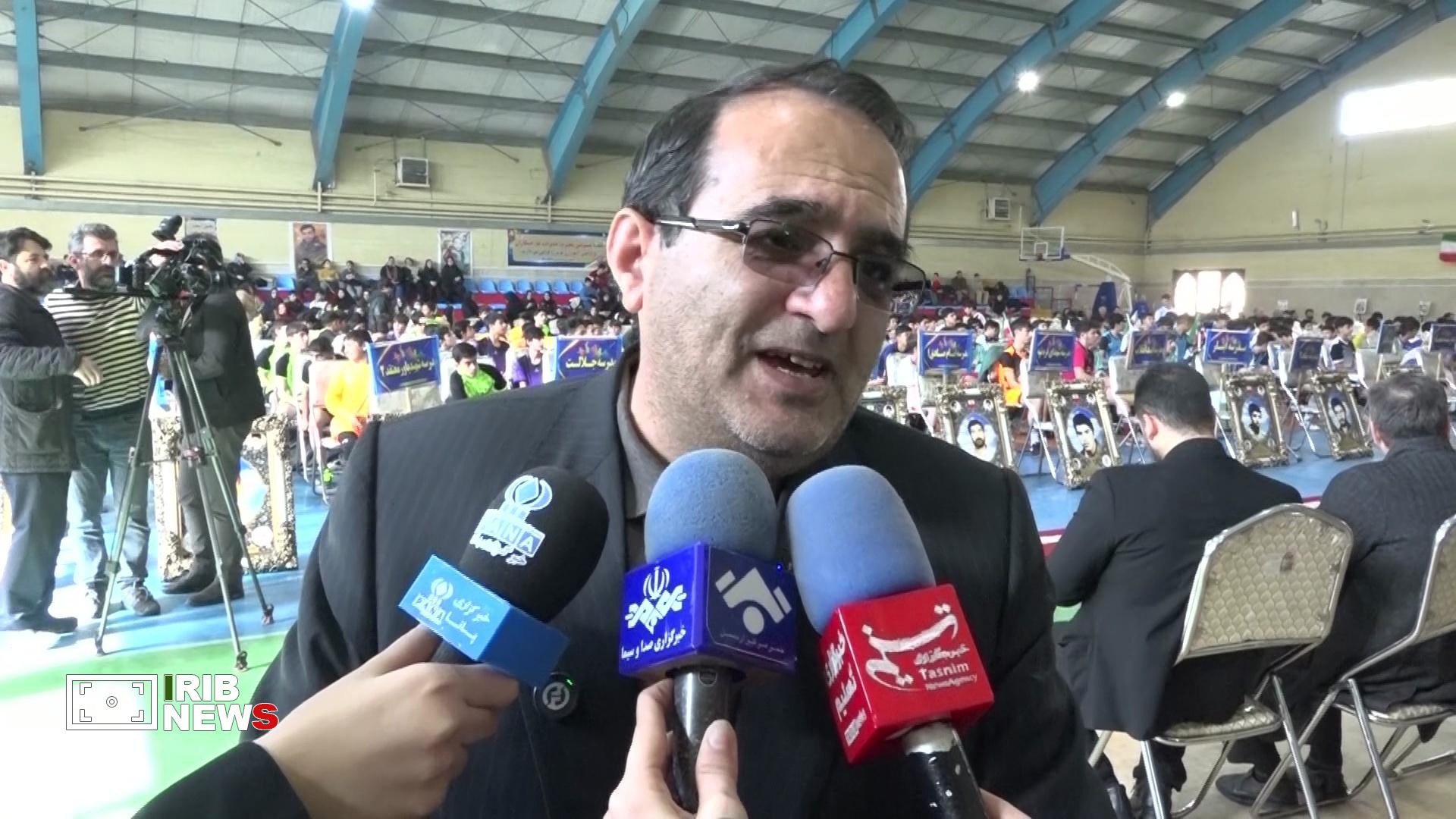 نسل جدید از شهدای دانش‌آموز الگو بگیرند