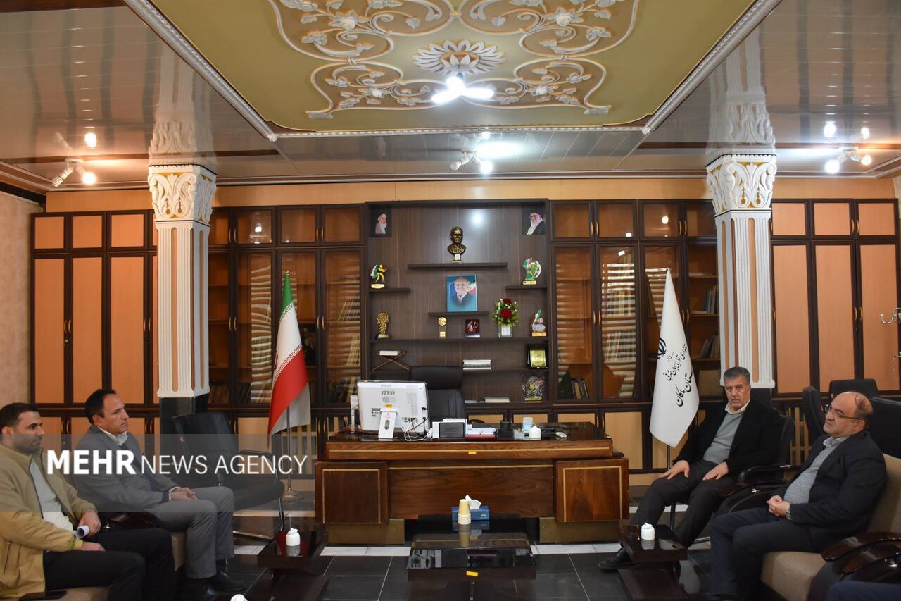 یکصد و بیستمین کتابخانه عمومی آذربایجان شرقی در روستای تازه‌قلعه ملکان