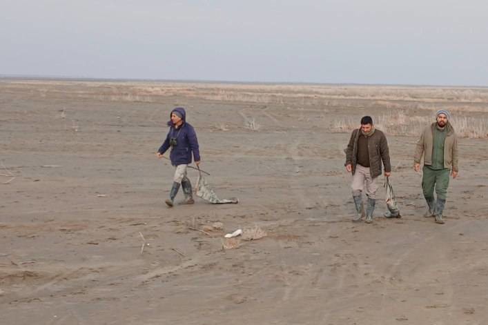 پایش سواحل مشرف به پادگان المهدی در حریم پارک ملی دریاچه ارومیه