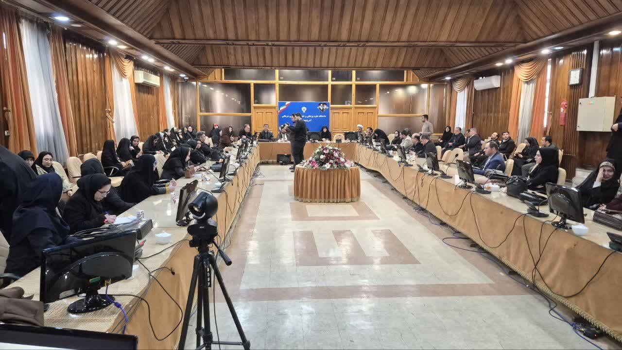 برگزاری نشست هم اندیشی نخبگانی با موضوع گفتمان جمعیت در ارومیه