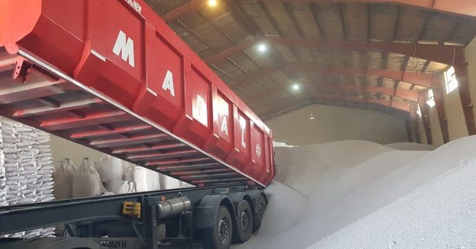 توزیع بیش از ۵۷۸۵ تن کود یارانه‌ای در میاندوآب