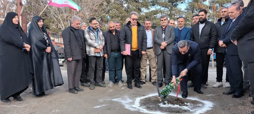 کلنگ‌زنی روستا بازار جدید در نقده